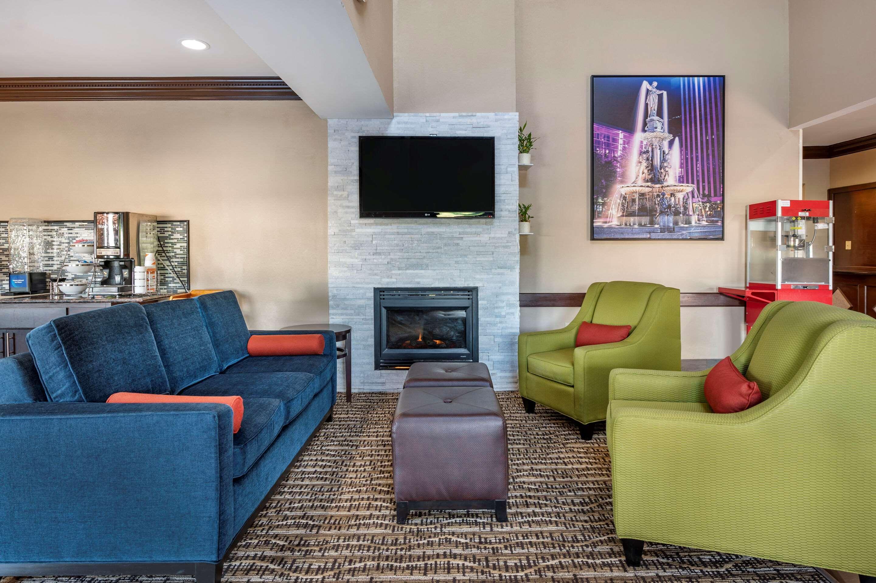 Comfort Inn & Suites Cincinnati Dış mekan fotoğraf