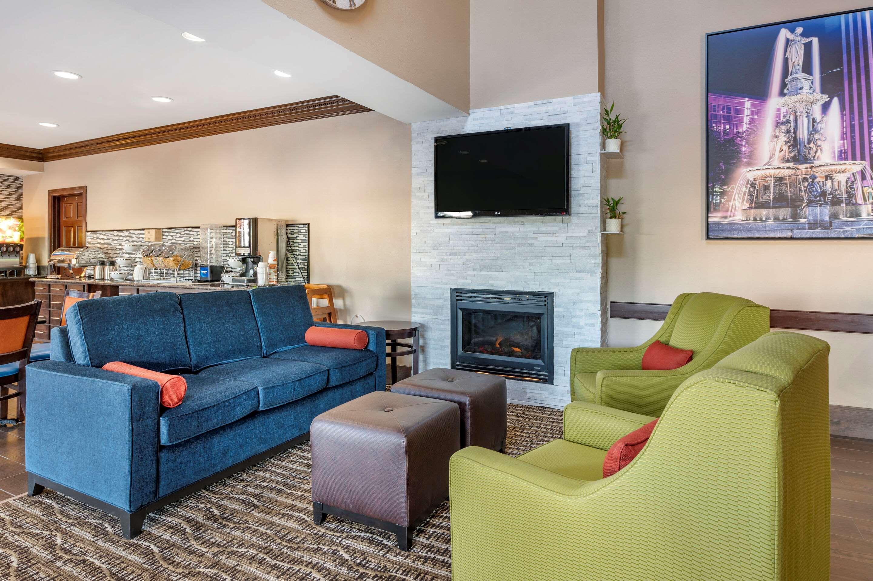 Comfort Inn & Suites Cincinnati Dış mekan fotoğraf