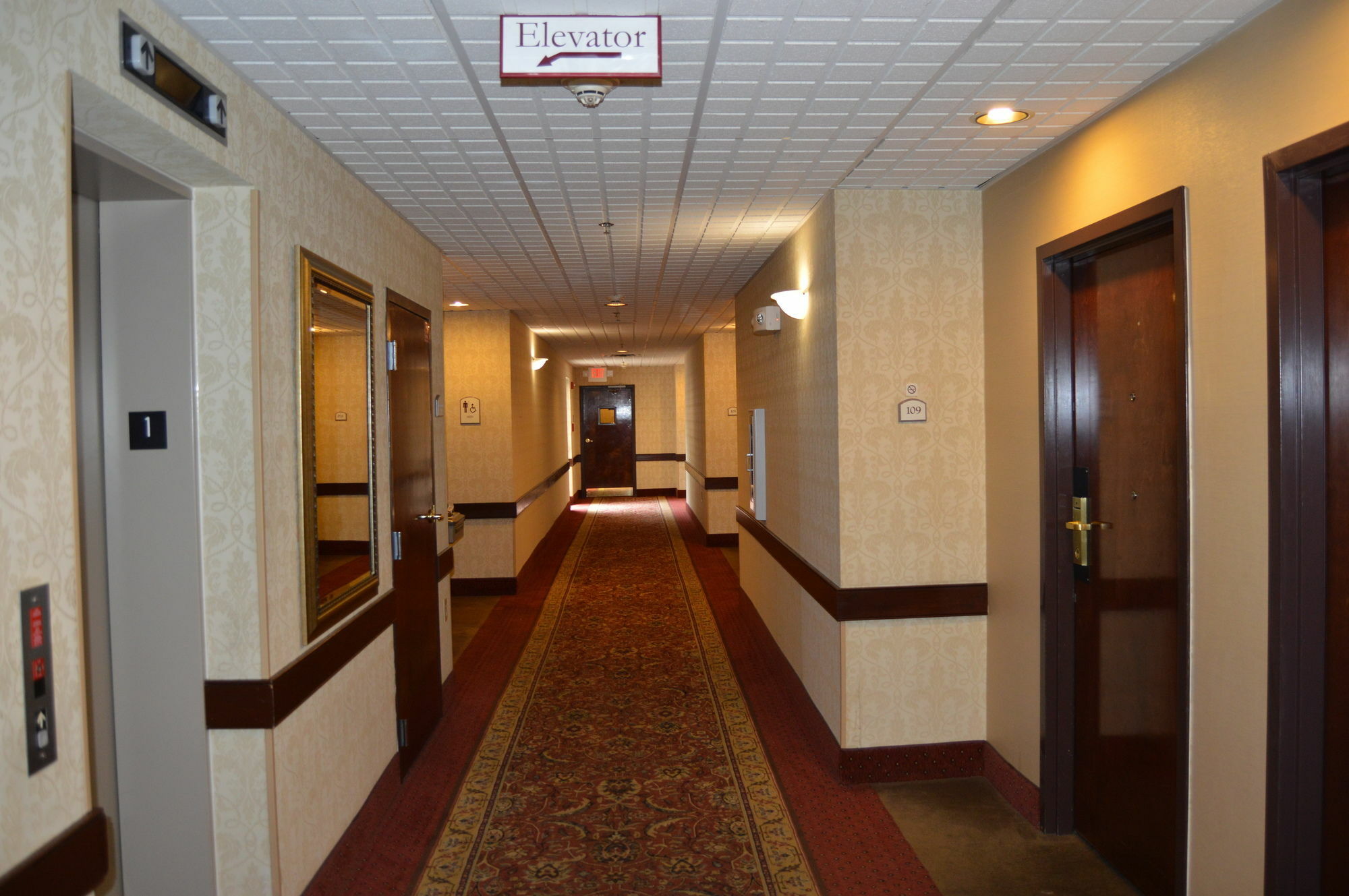Comfort Inn & Suites Cincinnati Dış mekan fotoğraf